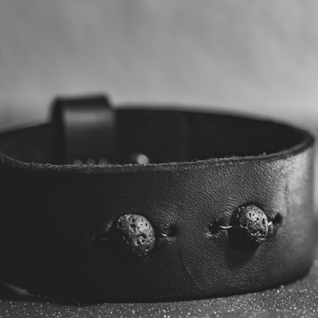 Black Oudh Signature Pure Soy Candle