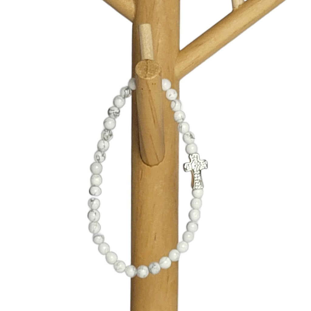 White Howlite with Pendant Bracelet